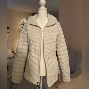 THE NORTH FACE THERMOBALL jacket NWT